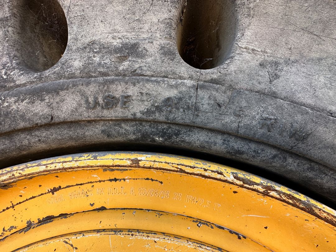 2013 VOLVO L120G - Image 23